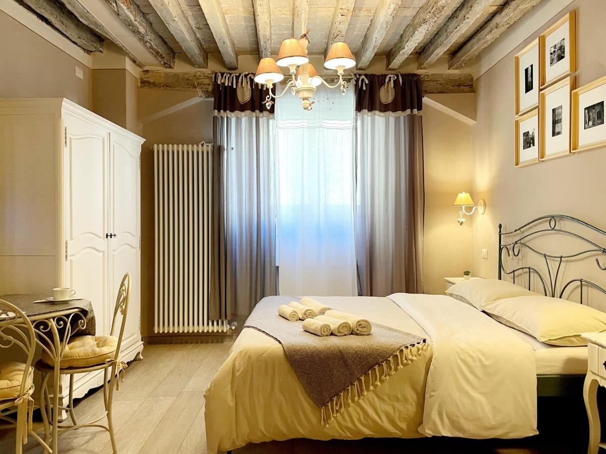 All'Interno Delle Mura Appartamento Con Wi-Fi E Netflix 루카 외부 사진